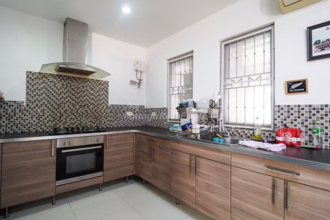 Casa de 2 dormitorios en Bang Lamung, Tailandia № 75548 - foto 9