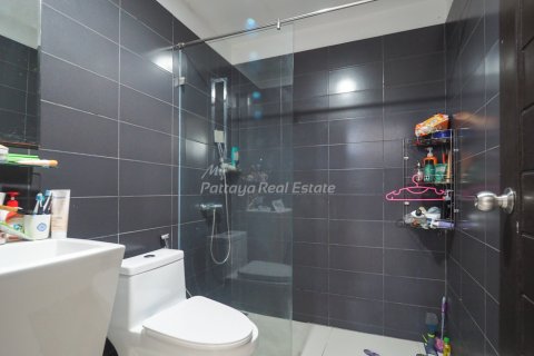 Casa de 2 dormitorios en Bang Lamung, Tailandia № 75548 - foto 18