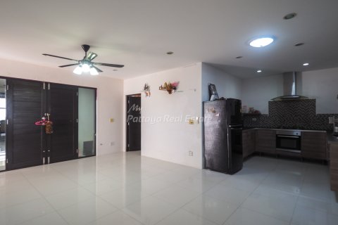 Casa de 2 dormitorios en Bang Lamung, Tailandia № 75548 - foto 5