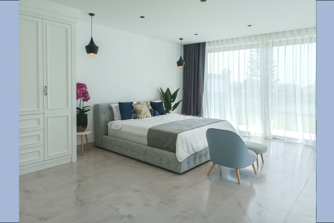 Casa de 8 dormitorios en Bang Lamung, Tailandia № 75549 - foto 13