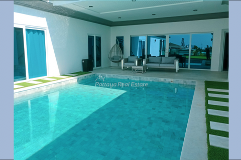 Casa de 8 dormitorios en Bang Lamung, Tailandia № 75549 - foto 7