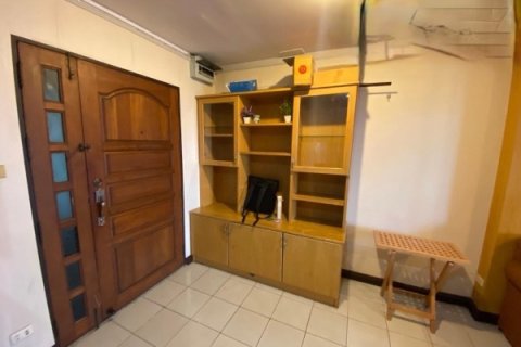 Condo in Bangkok, Thailand, 2 bedrooms  № 157736 - photo 6