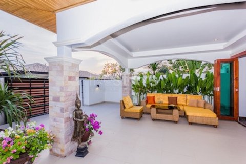 Casa de 2 dormitorios en Hua Hin, Tailandia № 67128 - foto 10