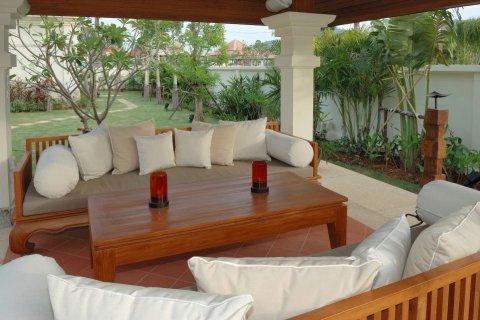 Haus in Bang Tao, Thailand 4 Schlafzimmer № 3186 - Foto 5