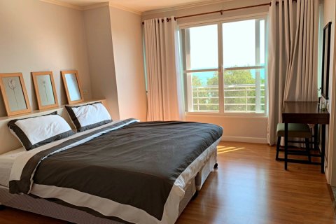 Condominio de 2 dormitorios en Cha-am, Tailandia № 168821 - foto 9