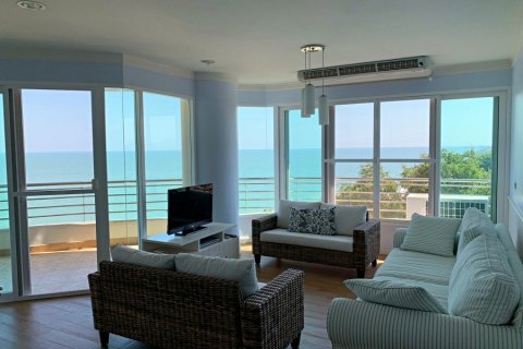 Condominio de 2 dormitorios en Cha-am, Tailandia № 168821 - foto 5