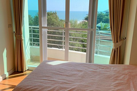 Condominio de 2 dormitorios en Cha-am, Tailandia № 168821 - foto 12