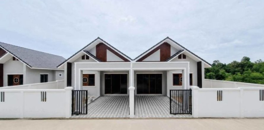 House in Pattaya, Thailand 2 bedrooms № 233299