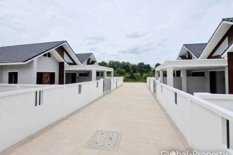 House in Pattaya, Thailand 2 bedrooms № 233299 - photo 13