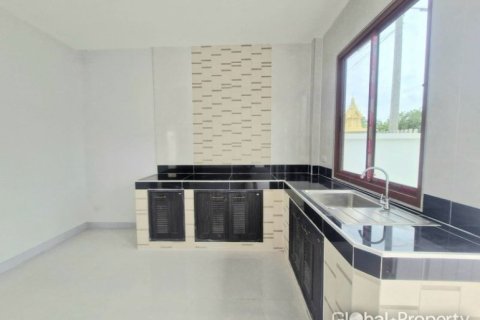 House in Pattaya, Thailand 2 bedrooms № 233299 - photo 9
