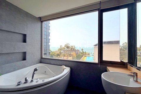 Condo in Pattaya, Thailand, 1 bedroom  № 197687 - photo 14