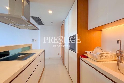 Condo in Pattaya, Thailand, 1 bedroom  № 197687 - photo 8