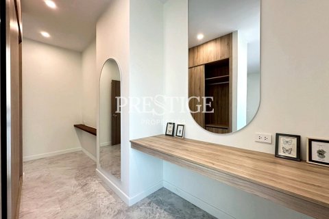 House in Pattaya, Thailand 3 bedrooms № 197512 - photo 16