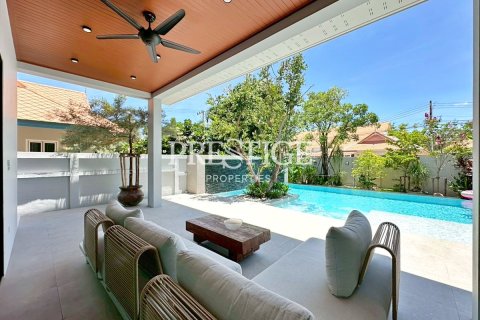 House in Pattaya, Thailand 3 bedrooms № 197512 - photo 27