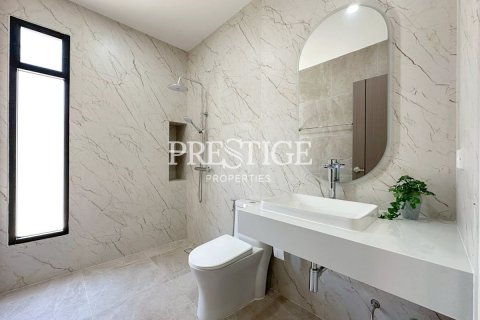 House in Pattaya, Thailand 3 bedrooms № 197512 - photo 21
