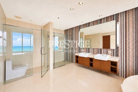 Condo à Pattaya, Thaïlande, 4 chambres № 197508 - photo 14