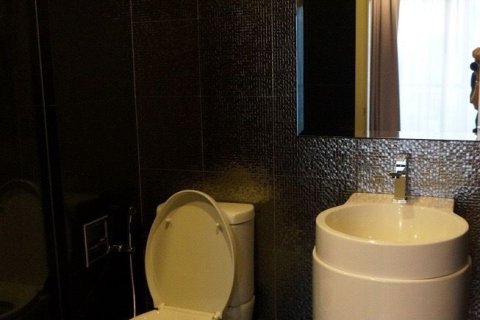 Estudio en el condominio en Khlong Toei, Bangkok, Tailandia № 158576 - foto 6