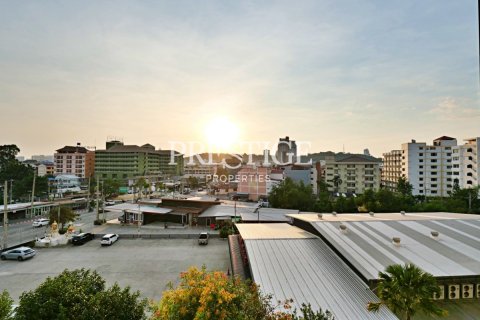 Condo in Pattaya, Thailand, 1 bedroom  № 198557 - photo 10