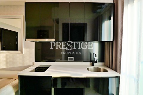 Condo in Pattaya, Thailand, 1 bedroom  № 198557 - photo 4