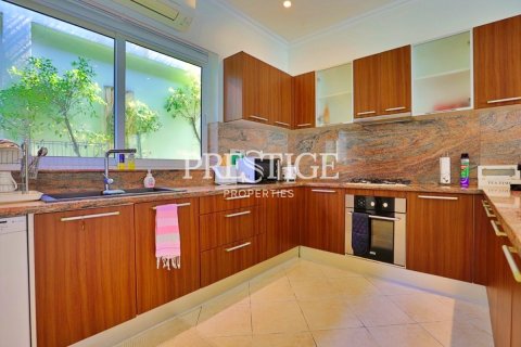 House in Pattaya, Thailand 6 bedrooms № 198554 - photo 9
