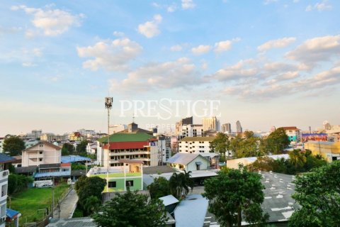 คอนโดมิเนียมในพัทยา, ประเทศไทย, 2 ห้องนอน № 198556 - รูปถ่าย 11