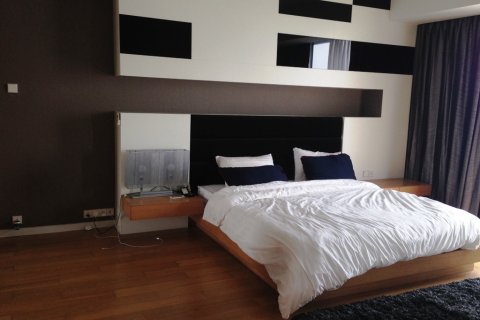 Condo in Bangkok, Thailand, 3 bedrooms № 66836 - photo 9