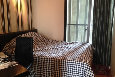 Condo in Bangkok, Thailand, 3 bedrooms № 66836 - photo 8
