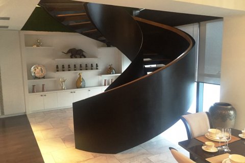 Condominio de 4 dormitorios en Bangkok, Tailandia № 66835 - foto 9