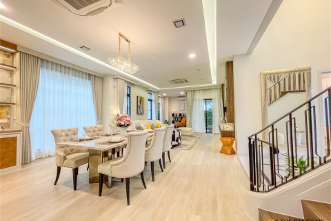 Haus in Bangkok, Thailand 4 Schlafzimmer № 189165 - Foto 8