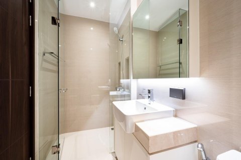 Condo in Bangkok, Thailand, 4 bedrooms № 161471 - photo 11