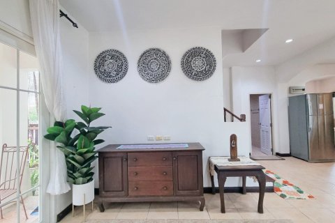 Casa de 3 dormitorios en Pattaya, Tailandia № 146465 - foto 10