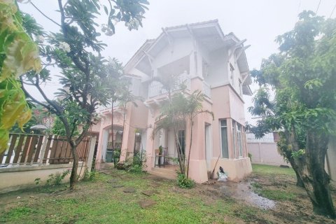 Casa de 3 dormitorios en Pattaya, Tailandia № 146465 - foto 3