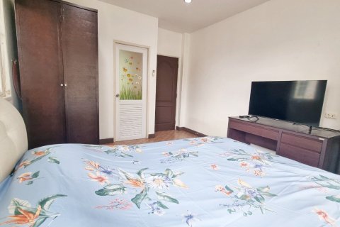 Casa de 3 dormitorios en Pattaya, Tailandia № 146465 - foto 14