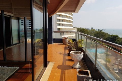 Condominio de 3 dormitorios en Pattaya, Tailandia № 163974 - foto 4