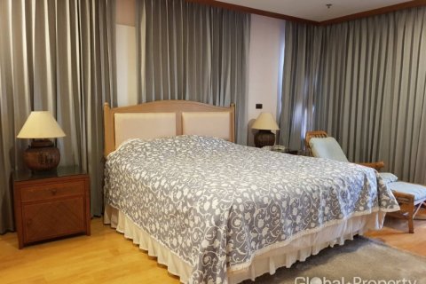Condominio de 3 dormitorios en Pattaya, Tailandia № 163974 - foto 25