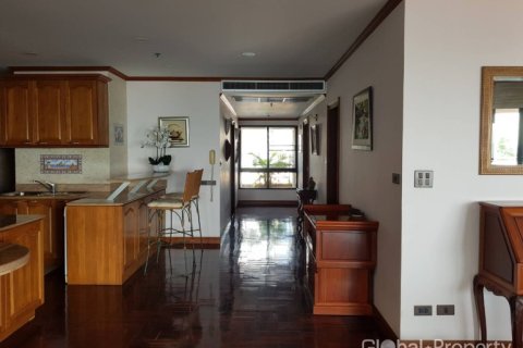 Condominio de 3 dormitorios en Pattaya, Tailandia № 163974 - foto 14