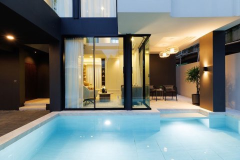 Chalet de 5 dormitorios en Chiang Mai, Tailandia № 162759 - foto 15