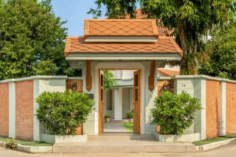 Casa de 4 dormitorios en Chiang Mai, Tailandia № 154549 - foto 7