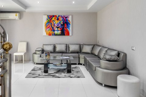 Casa de 4 dormitorios en Chiang Mai, Tailandia № 154549 - foto 4