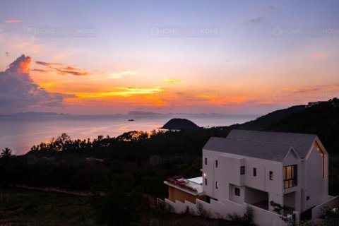 Chalet de 3 dormitorios en Ko Samui, Tailandia № 180025 - foto 4