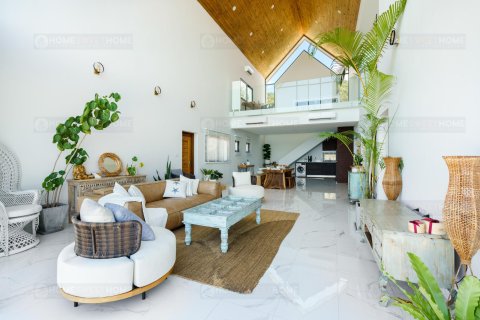 Chalet de 3 dormitorios en Ko Samui, Tailandia № 180025 - foto 8