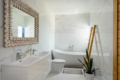 Chalet de 3 dormitorios en Ko Samui, Tailandia № 180025 - foto 17