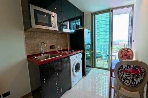 Condominio de 1 dormitorio en Bang Lamung, Tailandia № 205036 - foto 3