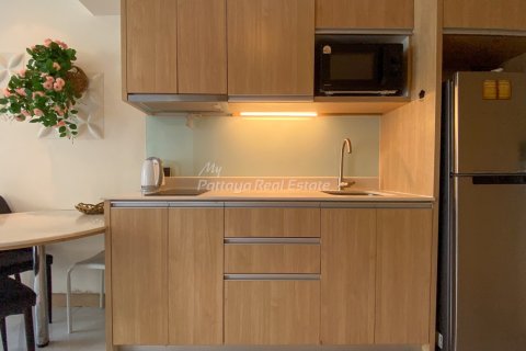 Studio in the Condo in Bang Lamung, Thailand  № 205040