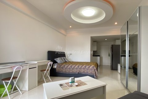Estudio en el condominio en Bang Lamung, Tailandia № 205038 - foto 3