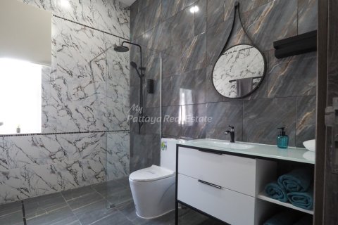 Casa de 3 dormitorios en Pattaya, Tailandia № 113529 - foto 8