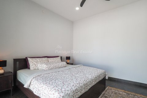 Casa de 3 dormitorios en Pattaya, Tailandia № 113529 - foto 11