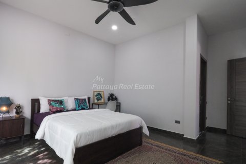 Casa de 3 dormitorios en Pattaya, Tailandia № 113529 - foto 7