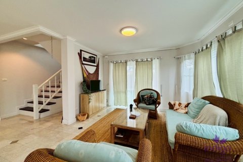 House in San Sai, Thailand 3 bedrooms № 200316 - photo 4
