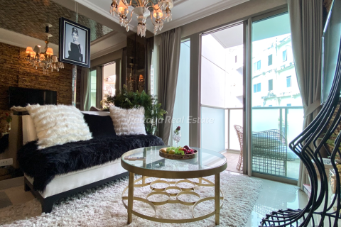 Condominio de 1 dormitorio en Bang Lamung, Tailandia № 205157 - foto 3